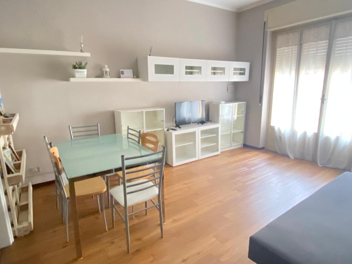 Appartmentslapiazzetta -1-2-6 Sesto Calende Bagian luar foto
