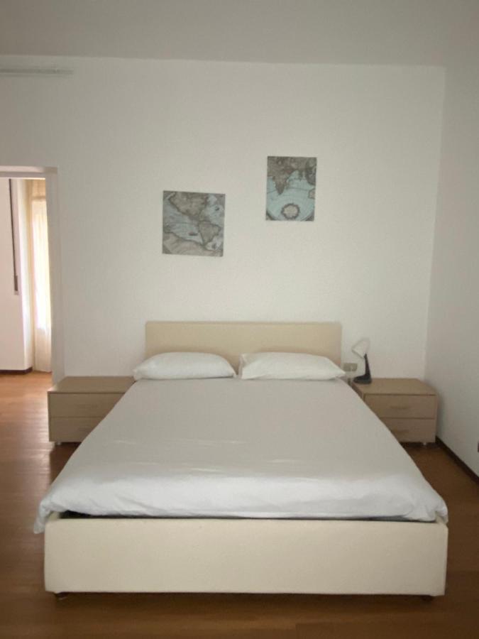 Appartmentslapiazzetta -1-2-6 Sesto Calende Bagian luar foto